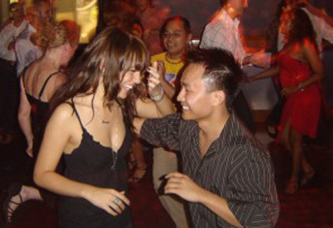 Salsa Dancing in Barcelona Spain